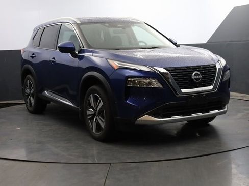 Used 2023 Nissan Rogue Platinum w/ Platinum Premium Package image 2