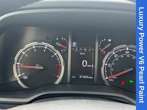 Used 2022 Toyota 4Runner Limited AWD/4WD image 22