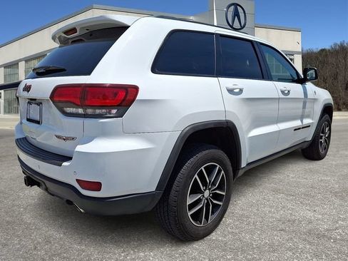 Used 2018 Jeep Grand Cherokee Trailhawk AWD/4WD image 6