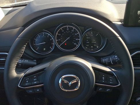 New 2025 MAZDA CX-5 AWD 2.5 S w/ Select Package image 14