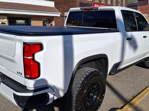Used 2024 Chevrolet Silverado 2500 LTZ w/ LTZ Plus Package AWD/4WD image 6
