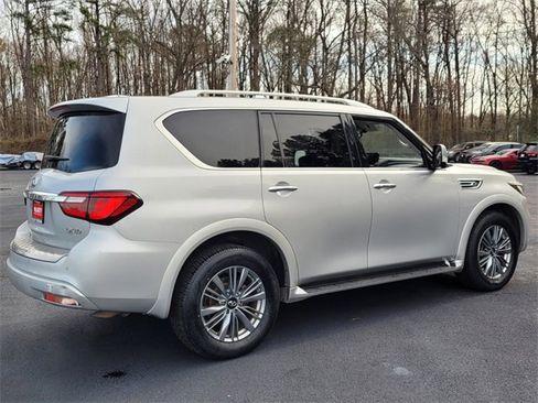 Used 2022 INFINITI QX80 Luxe image 3