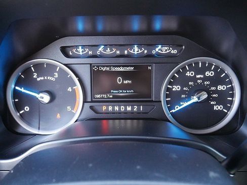 Used 2017 Ford F350 XLT image 25