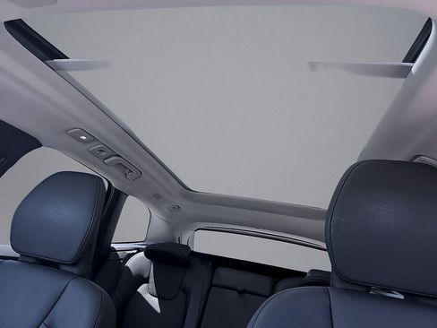 Certified 2023 Volvo XC60 T8 Plus AWD/4WD image 42