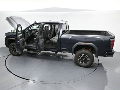 Used 2024 GMC Sierra 2500 AT4X AWD/4WD image 45
