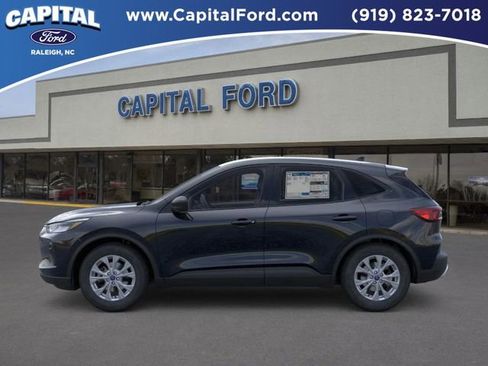 New 2025 Ford Escape Active image 3