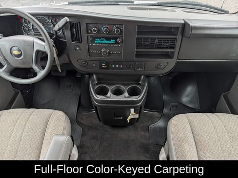 Used 2025 Chevrolet Express 3500 LT w/ LT Preferred Equipment Group RWD image 9