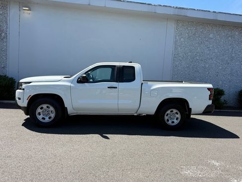 Certified 2023 Nissan Frontier S w/ Technology Package RWD image 3