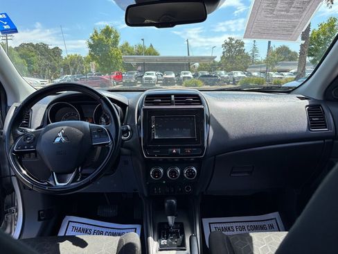 Used 2021 Mitsubishi Outlander Sport SE AWD/4WD image 10