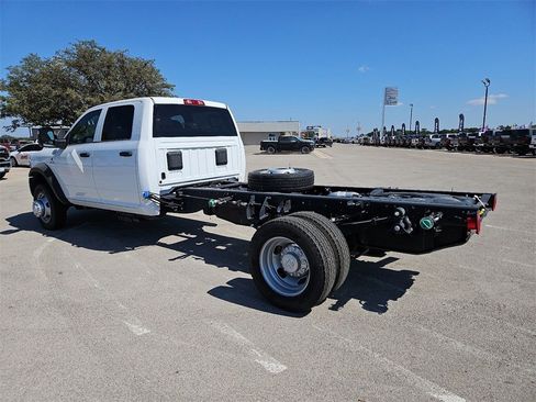 New 2026 RAM 5500 Tradesman w/ Chrome Appearance Group image 3
