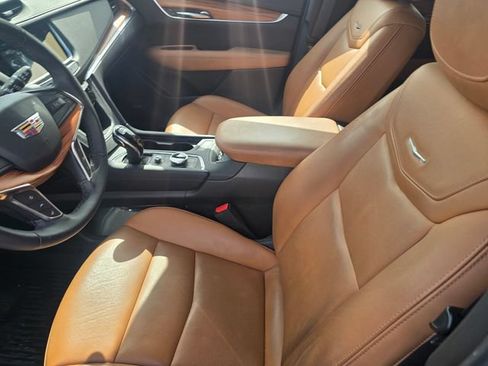 Used 2021 Cadillac XT5 Premium Luxury FWD image 21
