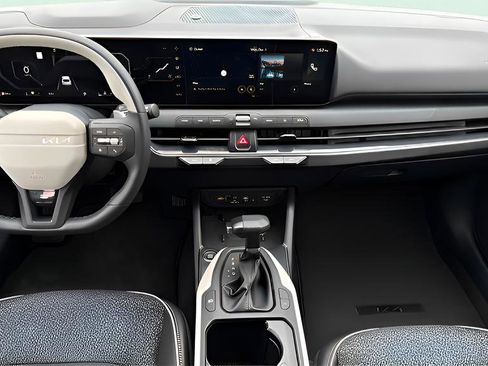 New 2025 Kia K4 GT-Line Turbo w/ GT-Line Sunroof Package FWD image 14