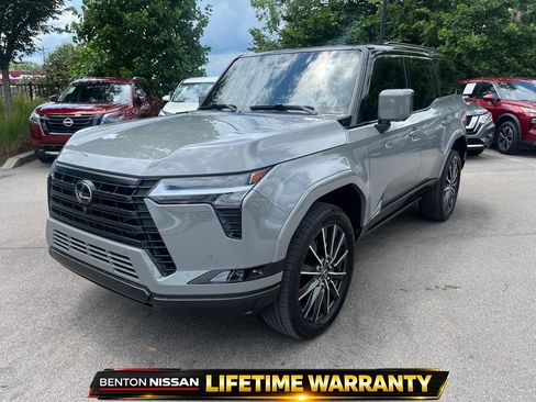 Used 2025 Lexus GX 550 w/ Accessory Package (Z1) AWD/4WD image 4