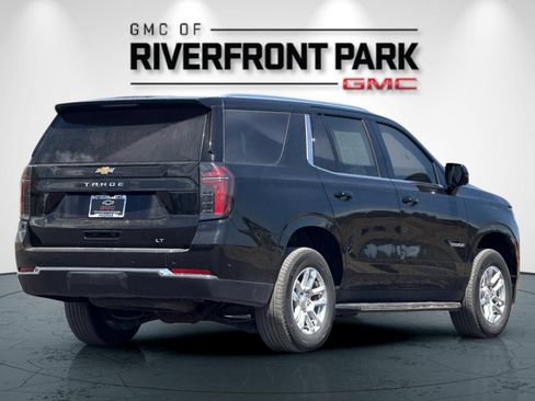 Used 2025 Chevrolet Tahoe LT AWD/4WD image 3