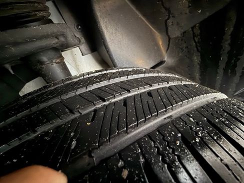 Used 2018 Jeep Compass Latitude w/ Cold Weather Group image 10