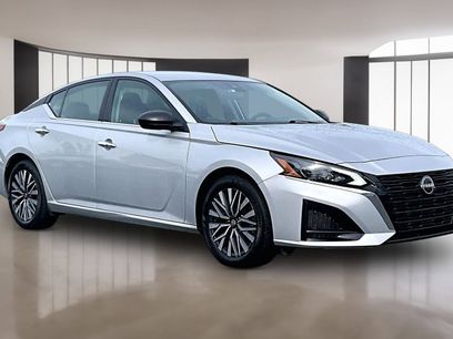 Used 2025 Nissan Altima 2.5 SV