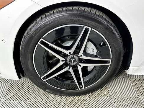 Used 2025 Mercedes-Benz C 300 Sedan image 32