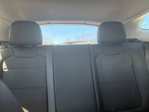 Used 2025 Chevrolet Trax LT image 33