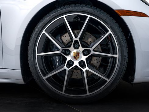 New 2026 Porsche 911 Carrera T image 11