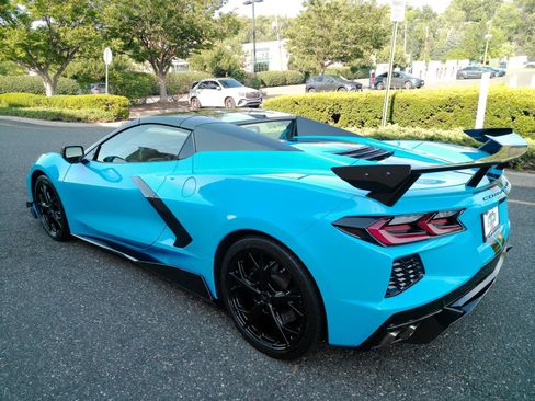 Used 2021 Chevrolet Corvette Stingray Premium Conv w/ Z51 Performance Package RWD image 4