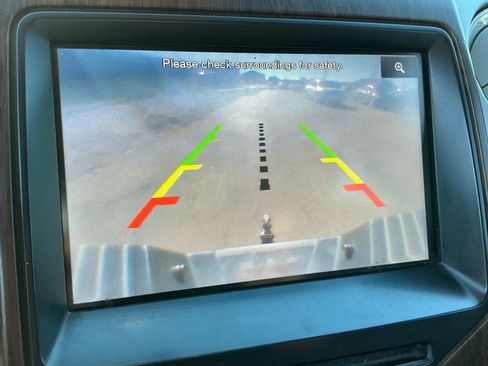 Used 2013 Ford F150 Lariat w/ Mid Equipment Group image 27