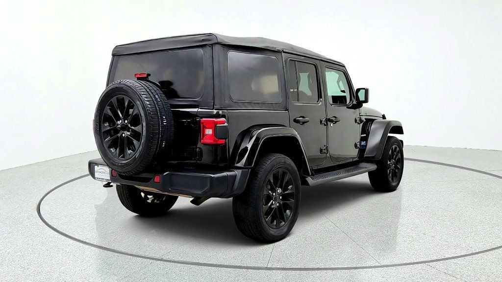 Used 2021 Jeep Wrangler Unlimited Sahara w/ Cold Weather Group AWD/4WD image 5