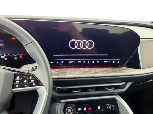Used 2025 Audi Q5 Prestige AWD/4WD image 17