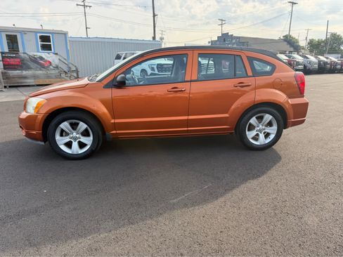Used 2011 Dodge Caliber Mainstreet FWD image 3