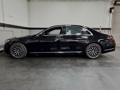 Used 2024 Mercedes-Benz S 580 4MATIC Sedan image 9