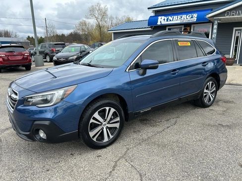 Used 2019 Subaru Outback 2.5i Limited image 1