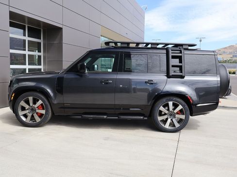 New 2026 Land Rover Defender 130 X AWD/4WD image 9