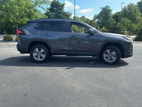 Used 2025 Toyota RAV4 LE AWD/4WD image 10