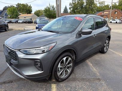 Certified 2025 Ford Escape Platinum
