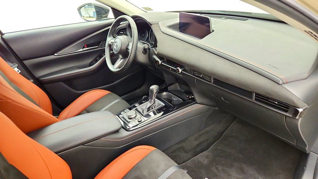 Used 2024 MAZDA CX-30 Carbon AWD/4WD image 25