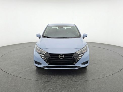 Used 2025 Nissan Versa SV FWD image 2