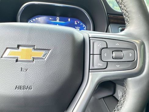 Used 2023 Chevrolet Tahoe Premier AWD/4WD image 18