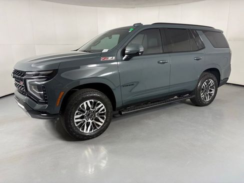 Used 2025 Chevrolet Tahoe Z71 w/ Comfort Package AWD/4WD image 5