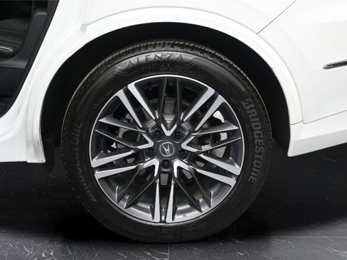 Certified 2026 Acura MDX SH-AWD w/ Advance Package image 11