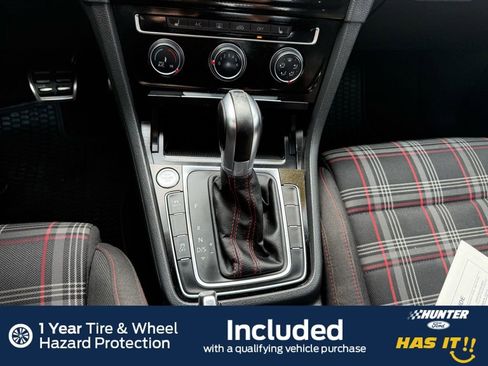 Used 2017 Volkswagen GTI Sport image 10