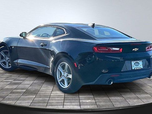 Used 2016 Chevrolet Camaro LT image 12