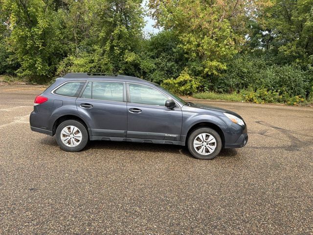 Used 2013 Subaru Outback 2.5i AWD/4WD image 18