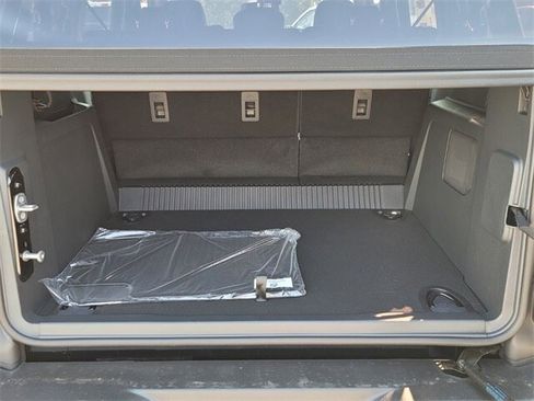 New 2025 Ford Bronco 4-Door image 10