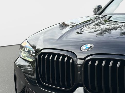 Used 2024 BMW X3 sDrive30i w/ Premium Package w/ZPA RWD image 11