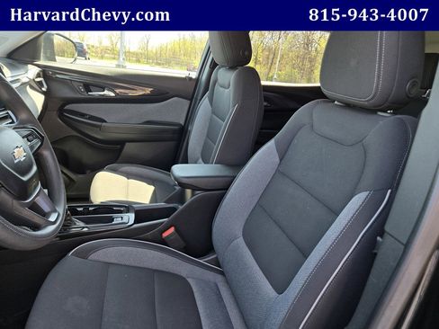 Used 2024 Chevrolet TrailBlazer LS w/ LS Convenience Package AWD/4WD image 25