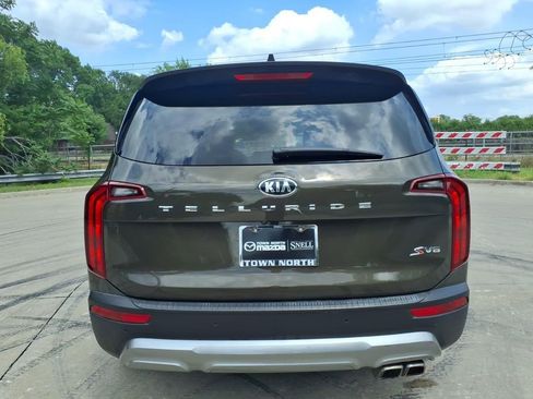 Used 2020 Kia Telluride S FWD image 4
