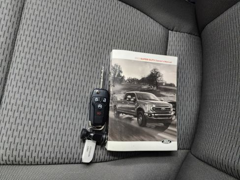 Used 2022 Ford F250 XLT w/ XLT Premium Package image 48