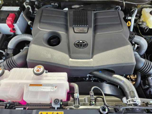 Used 2024 Toyota Tundra SR5 AWD/4WD image 27