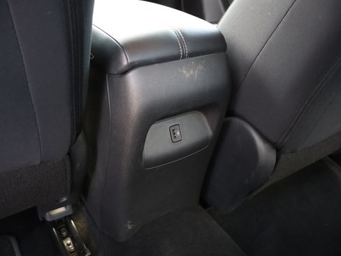 Used 2022 Nissan Sentra SV w/ All-Weather Package FWD image 17