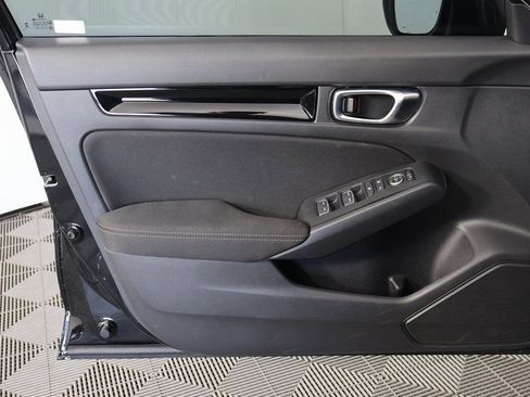 Used 2025 Honda Civic Sport image 12