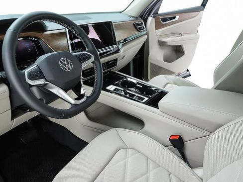 New 2026 Volkswagen Atlas SE FWD image 58